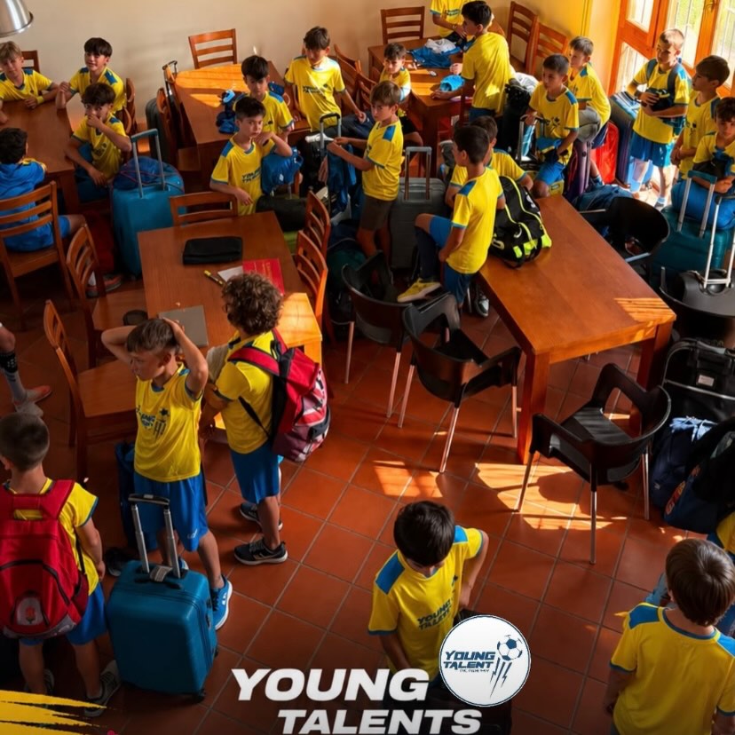 Llegada de los participantes del Campus Young Talent a La Estación