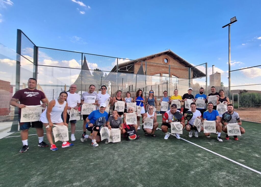 Participantes del II Torneo de Pádel de Perales del Alfambra